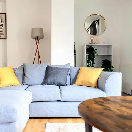 Comfy 2 Bed Apt With Private Garden,Battersea Central Ldn Londres Extérieur photo